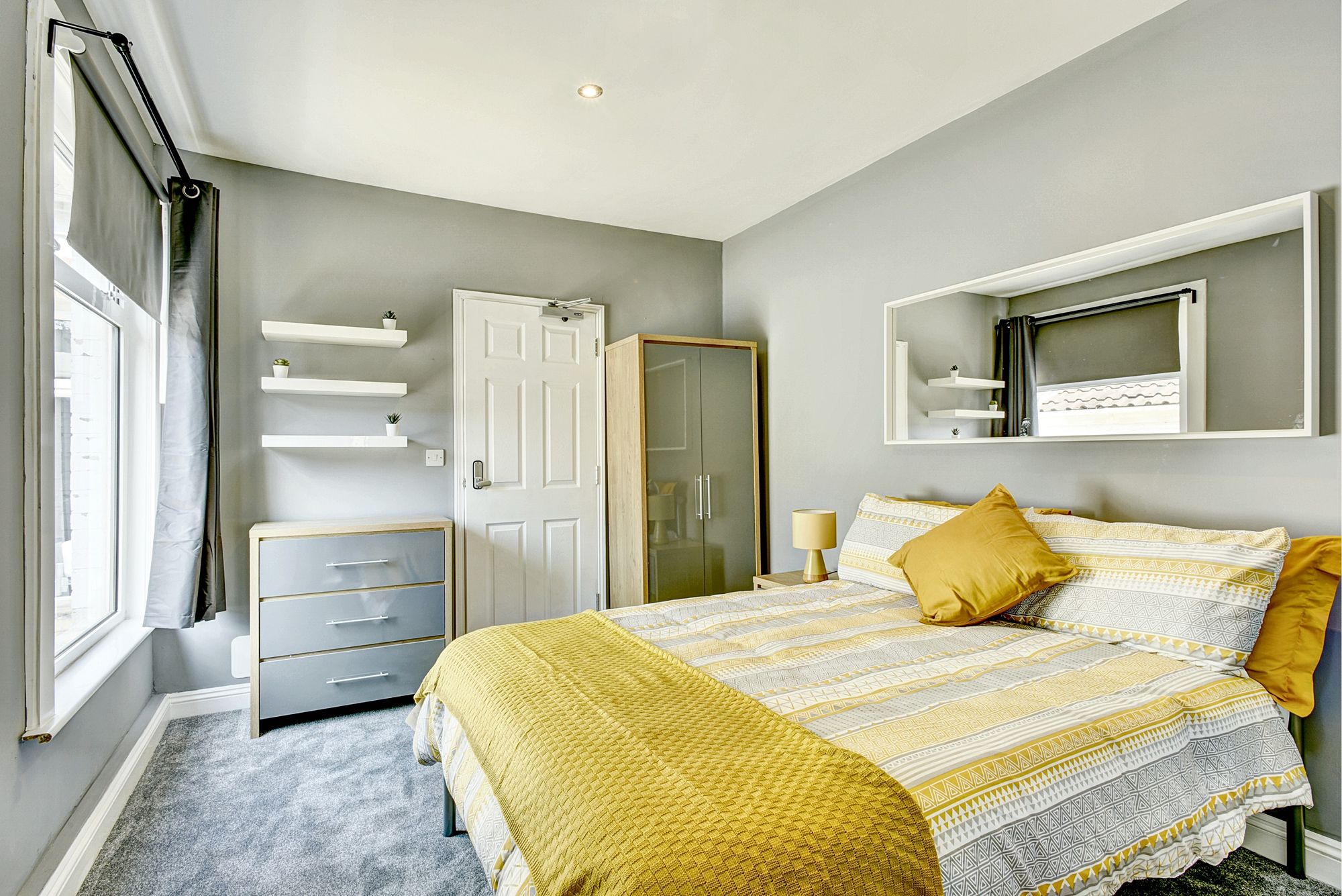 Room Beaufort Road in Taunton