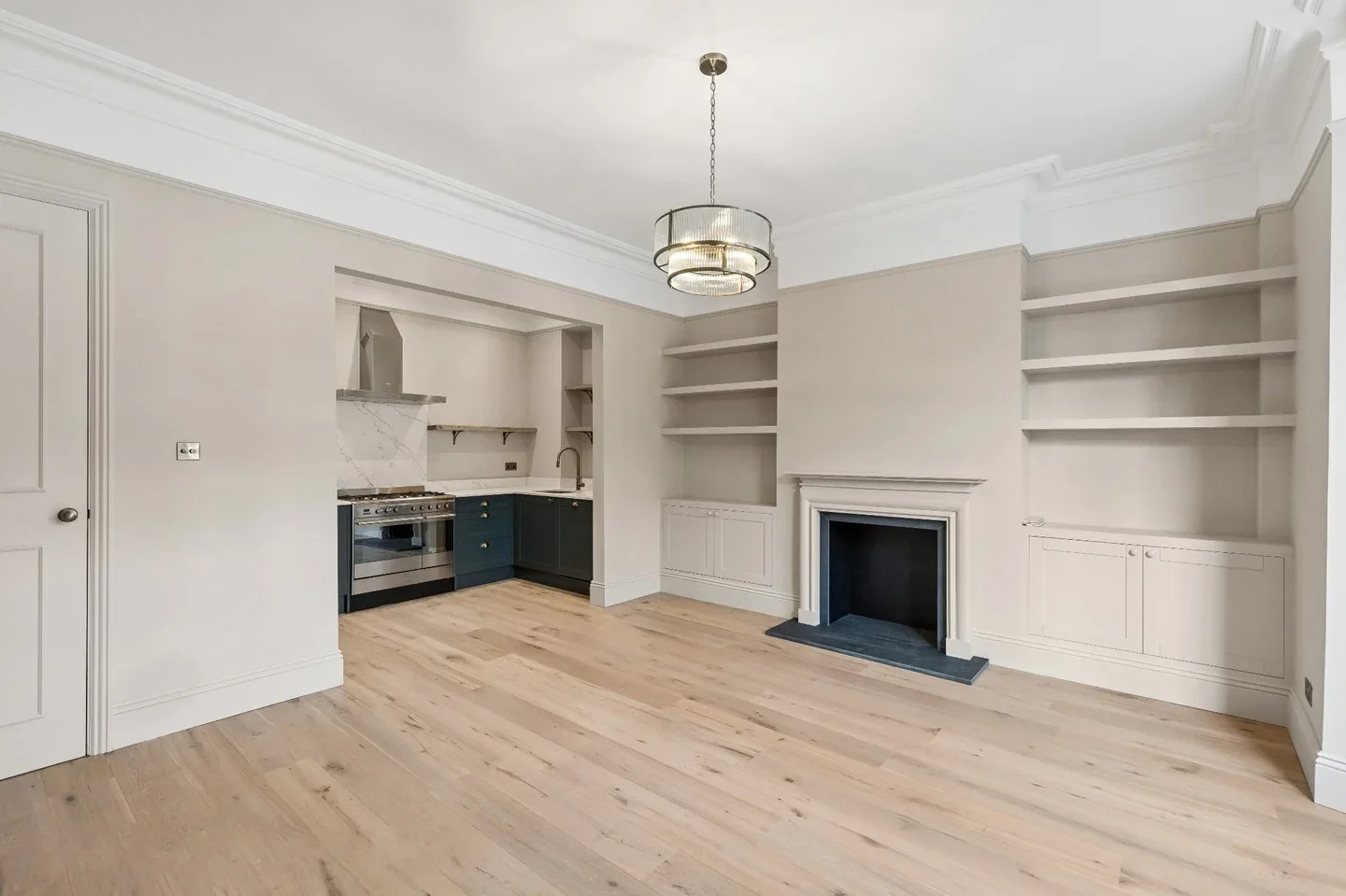 Flat Forman Place in Greater London