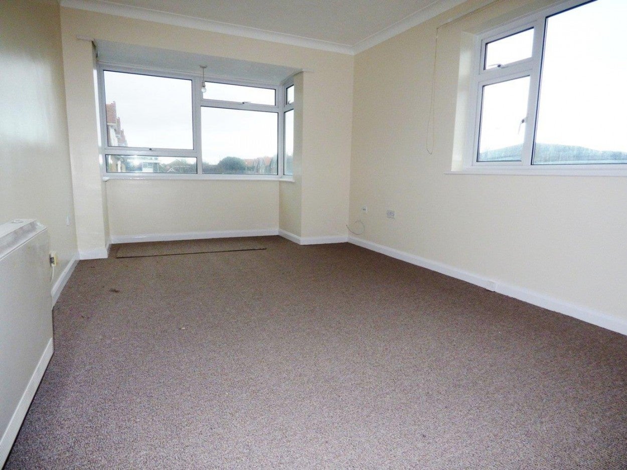 Flat South Terrace in Arun