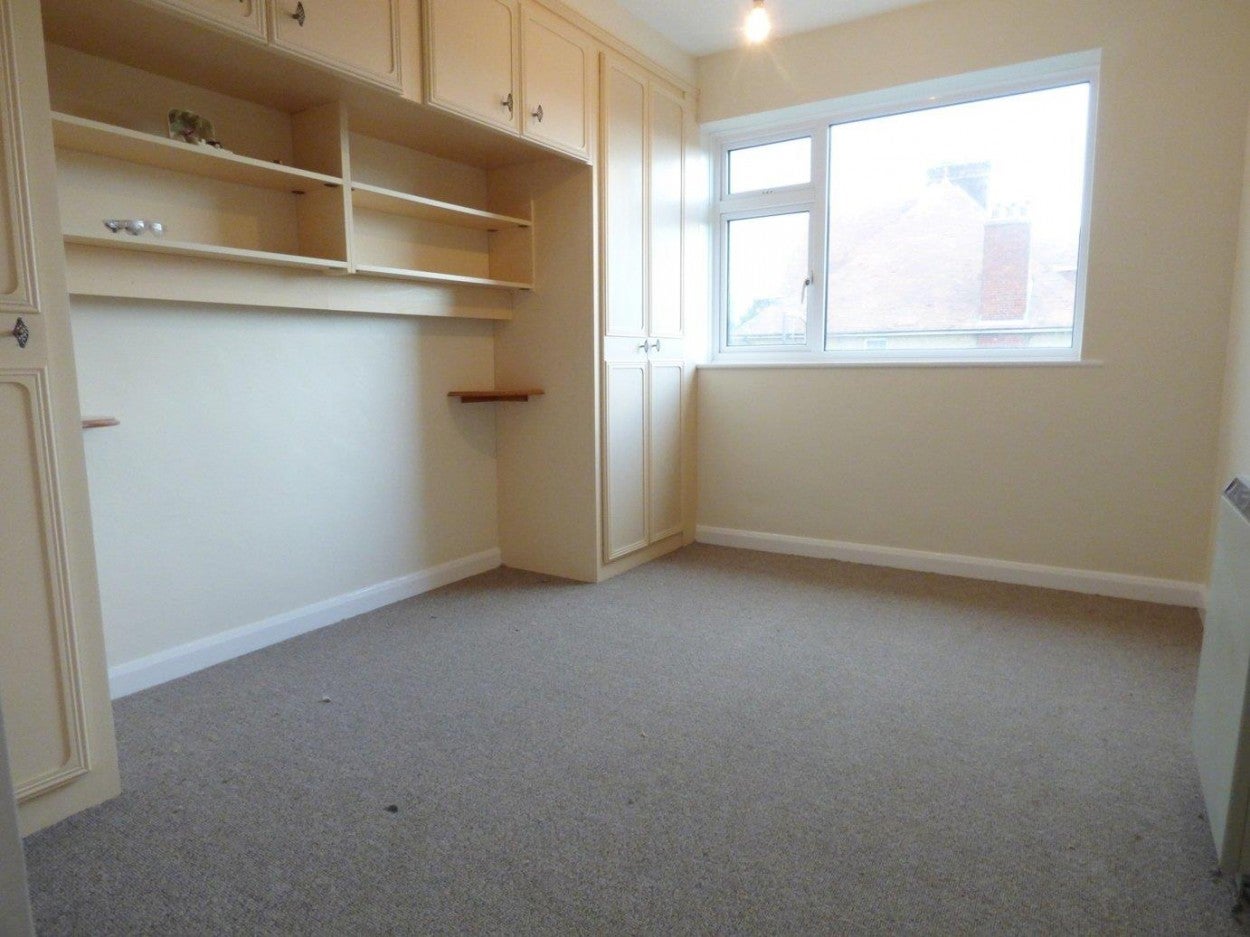 Flat South Terrace in Arun