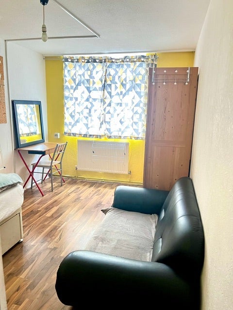 Room Ivatt Place in Greater London