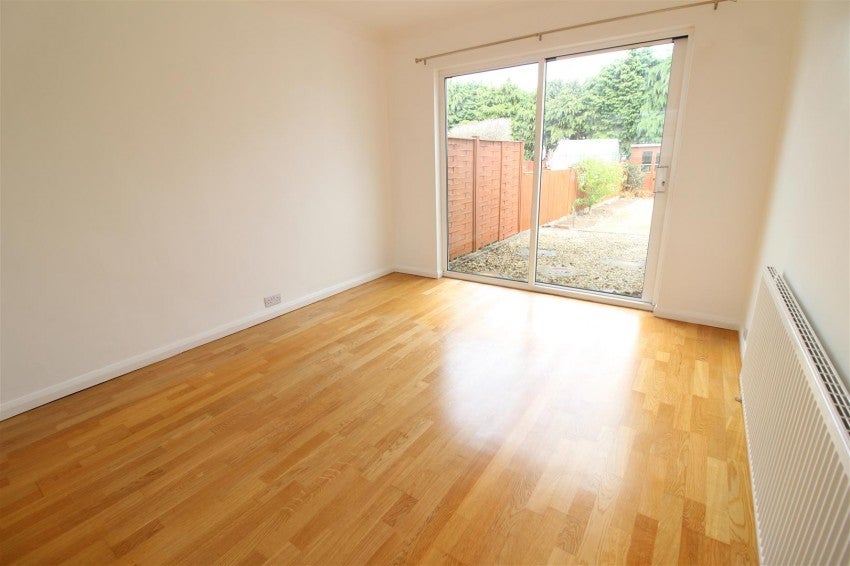 House Forest Edge in Kingswood