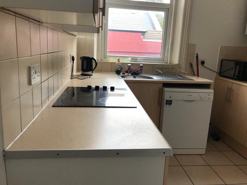 Room Uxbridge Road in Greater London