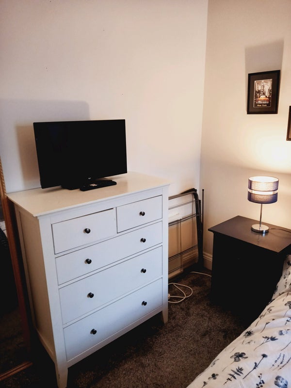 Room Muirkirk Road in Greater London