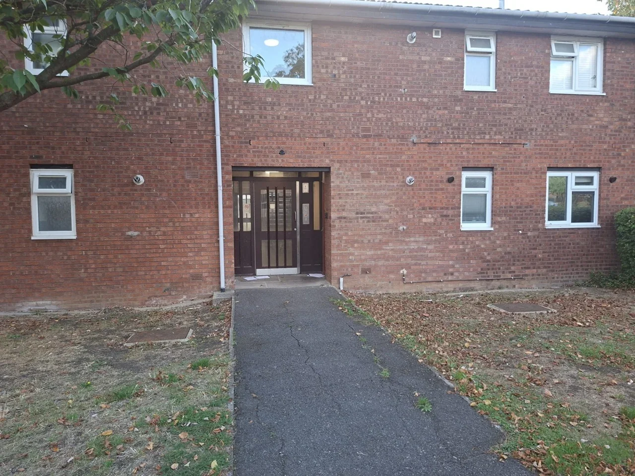 Flat Tillingham Court in Epping Forest