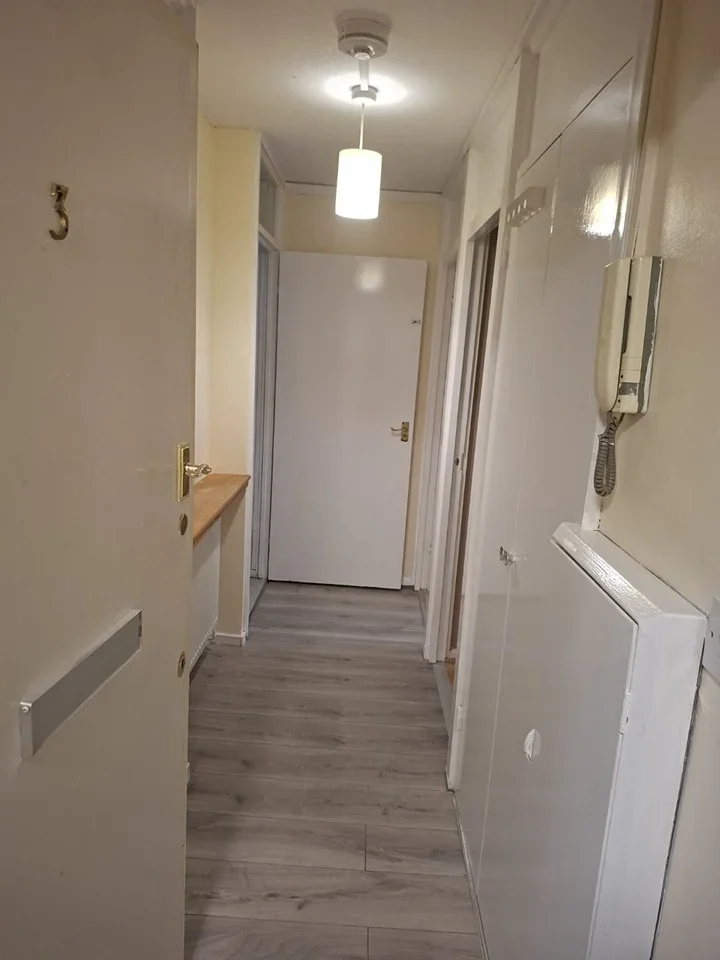 Flat Tillingham Court in Epping Forest