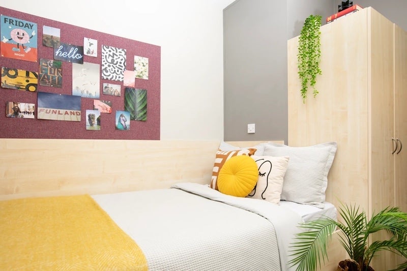 Room Blackfriars Road in Glasgow