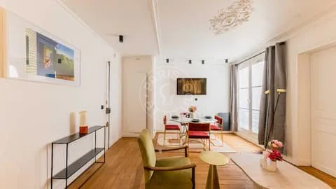 Flat Rue Lauriston in Paris