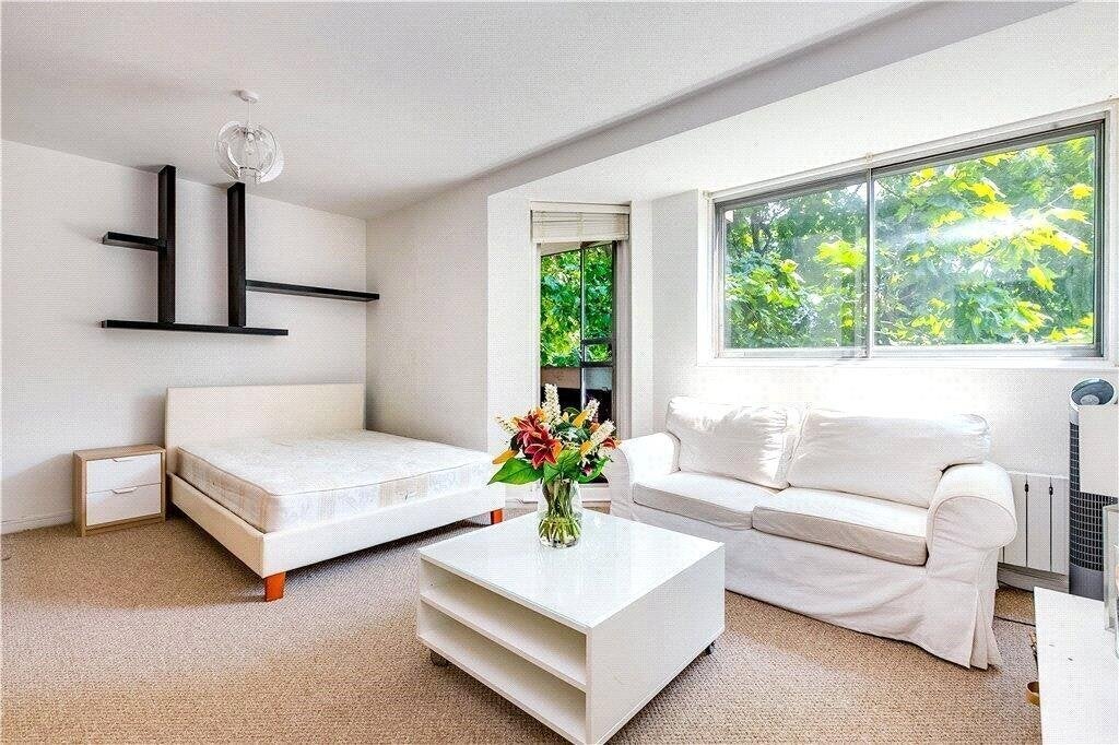 Flat Cromwell Road in Greater London