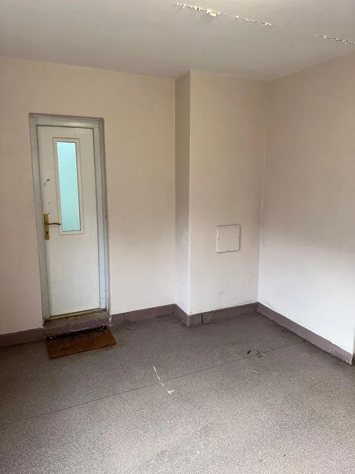 Flat Lingfield Close in Leeds