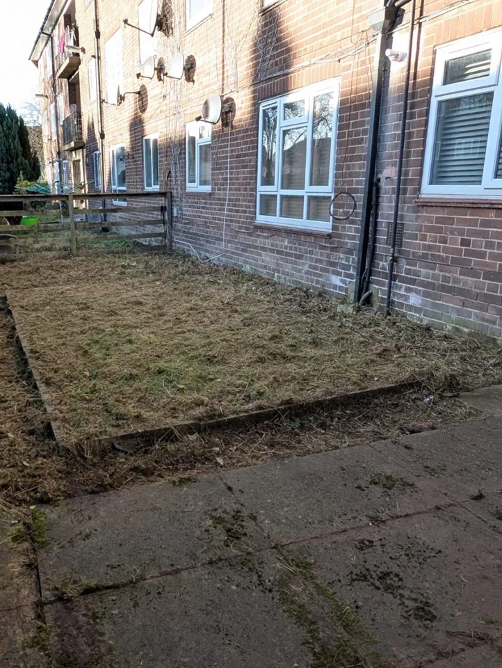Flat Lingfield Close in Leeds