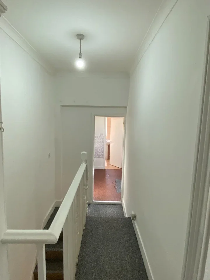 Flat Melford Road in Greater London