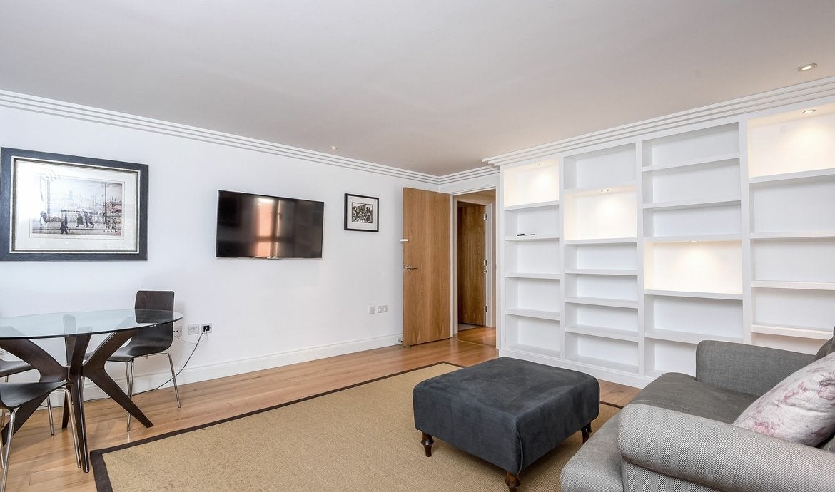 Flat Dean Ryle Street in City of Westminster