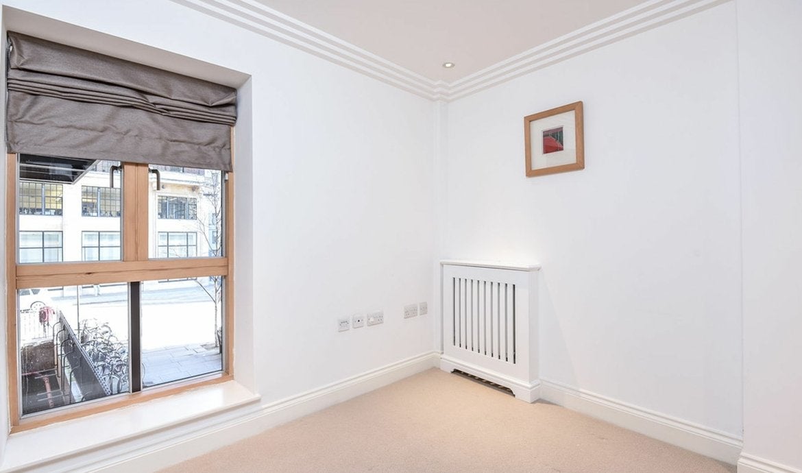 Flat Dean Ryle Street in City of Westminster