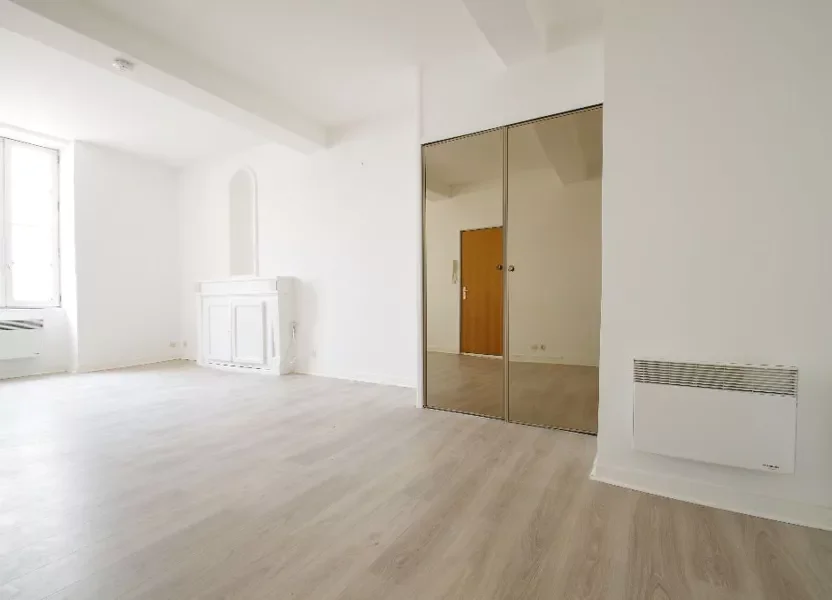 Flat Rue Chasseloup Laubat in La Rochelle