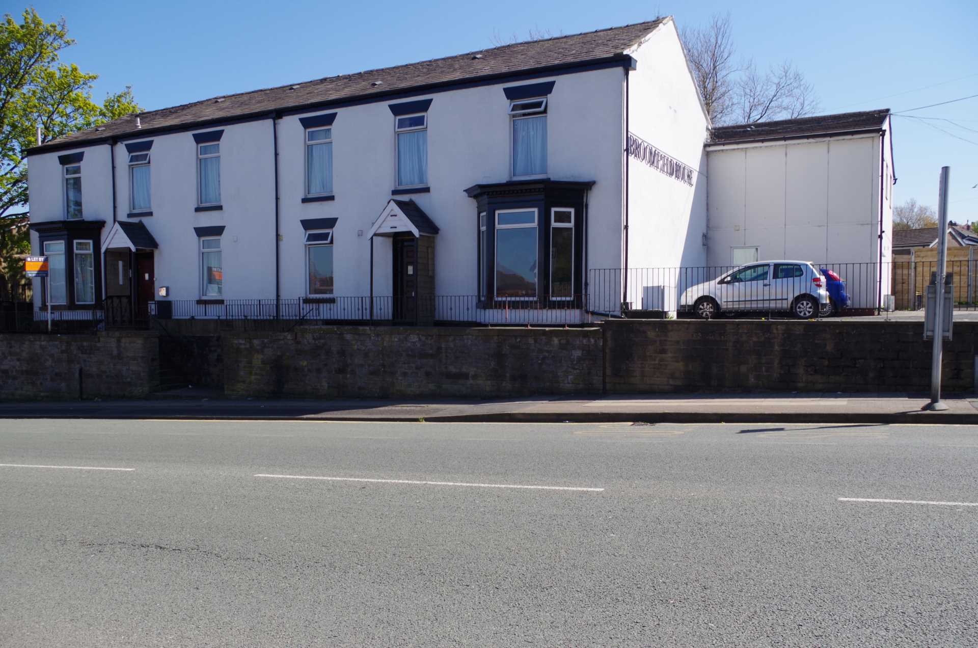 Flat Wigan Road in Bolton