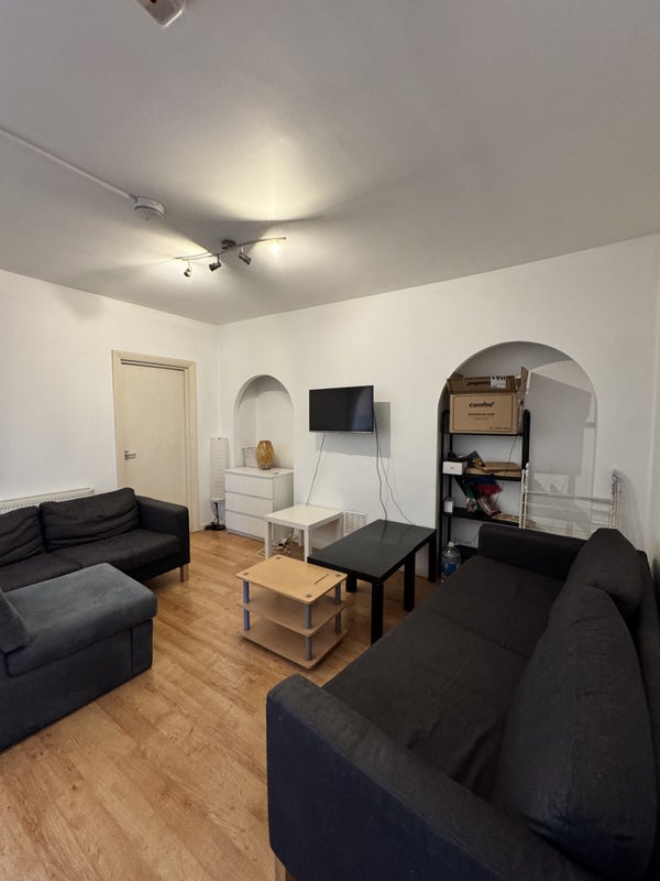 Room Lilac Street in Greater London