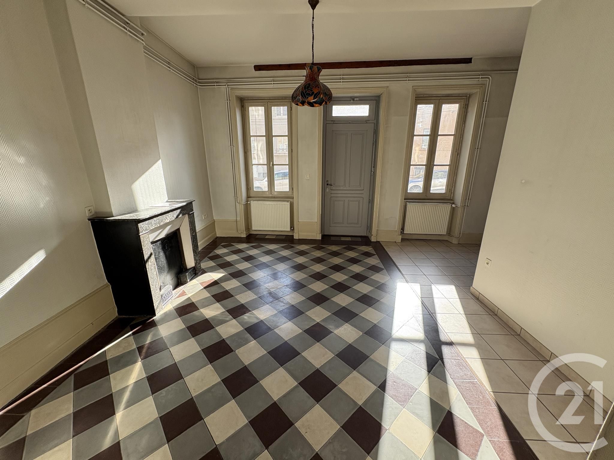 Appartement Rue de la Poste à Belleville-en-Beaujolais