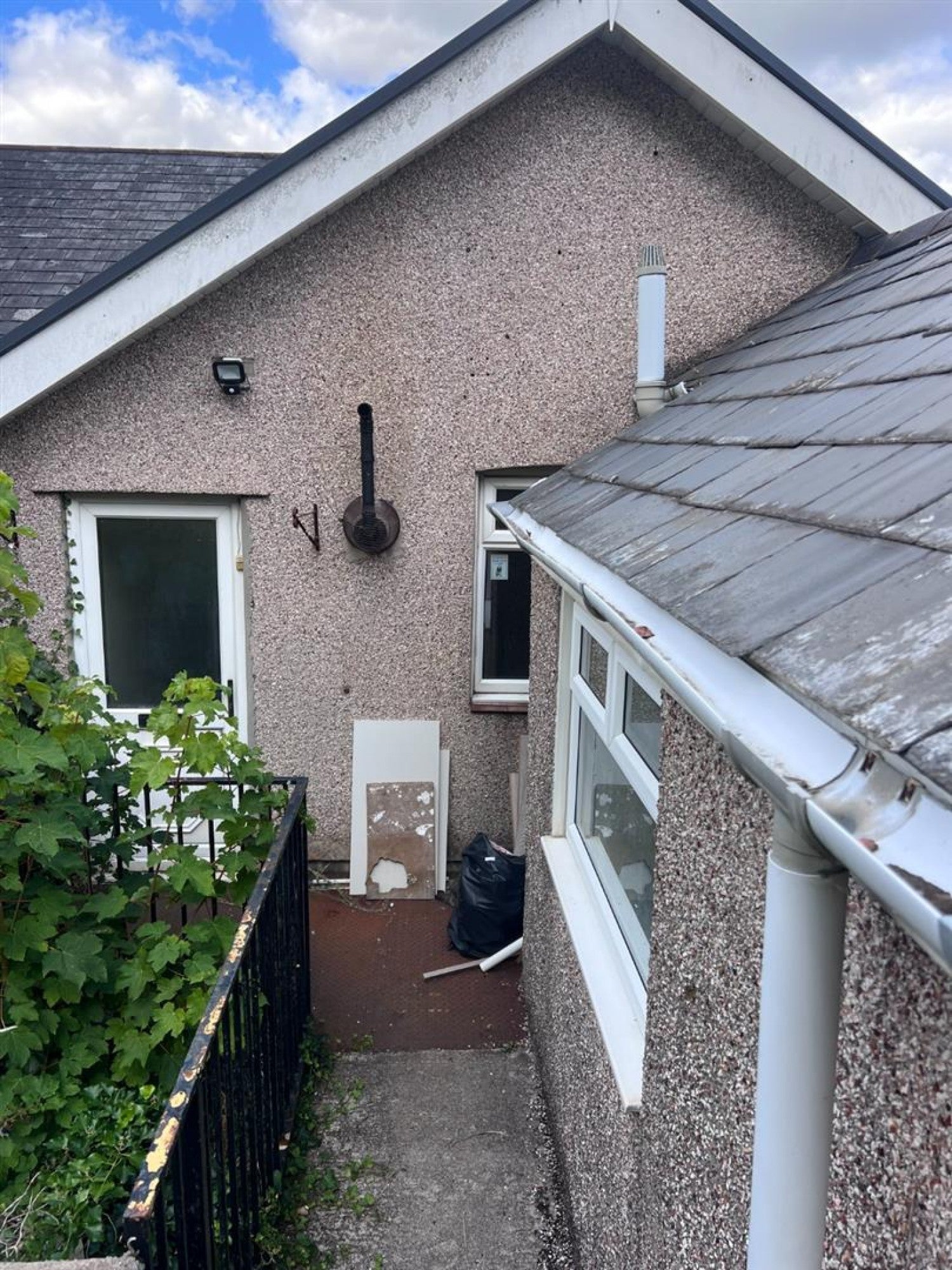 House Bethania Row in Ogmore Vale