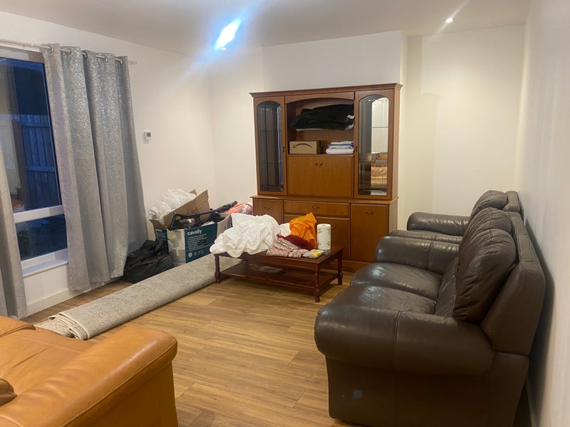 Room Burdiehouse Avenue in City of Edinburgh