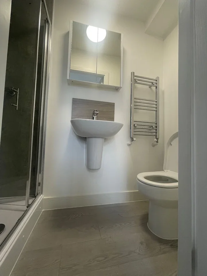 Flat Tottenhall Road in Greater London