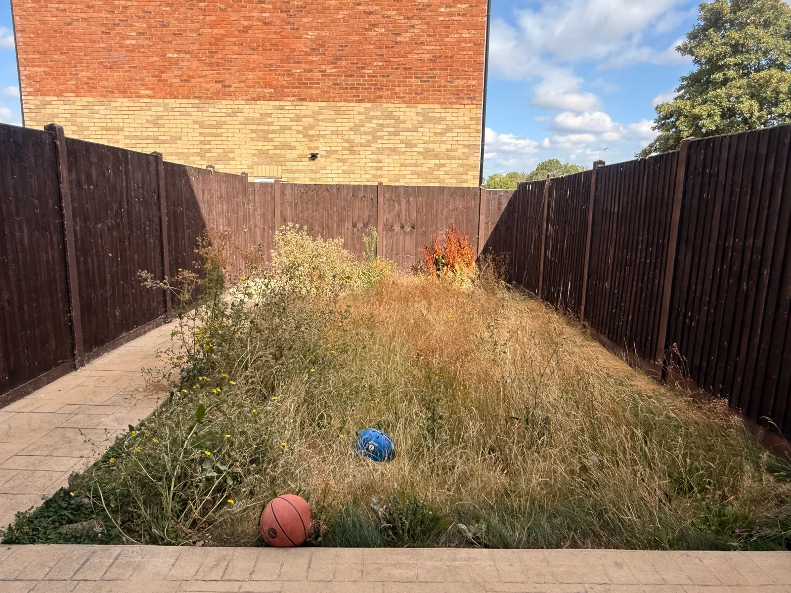 House Tithe Farm Road in Houghton Regis