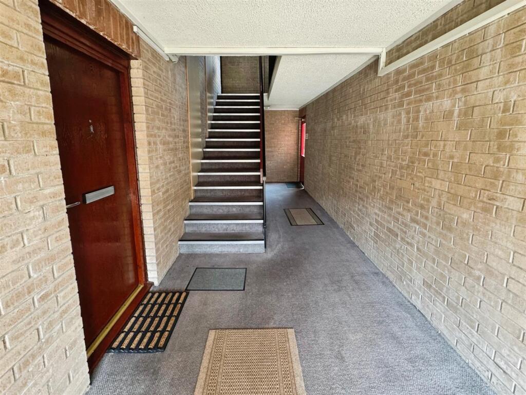 Flat Donaldson Street in Kirkintilloch