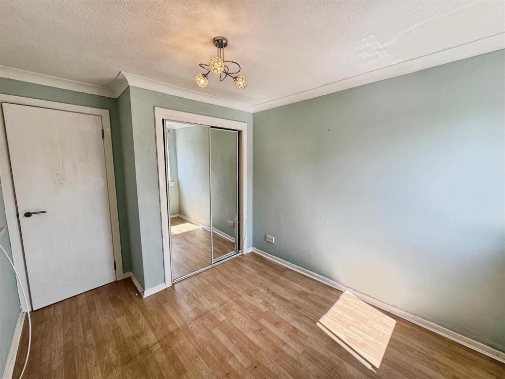 Flat Donaldson Street in Kirkintilloch