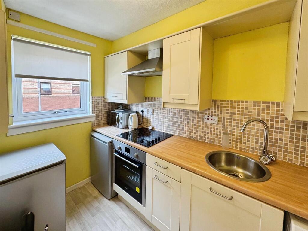 Flat Donaldson Street in Kirkintilloch