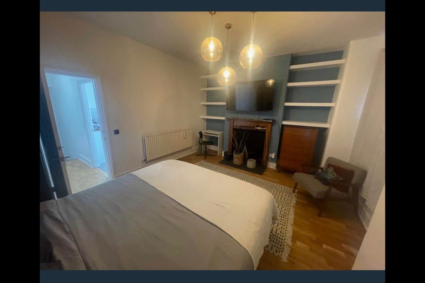 Room Stephendale Road in Greater London