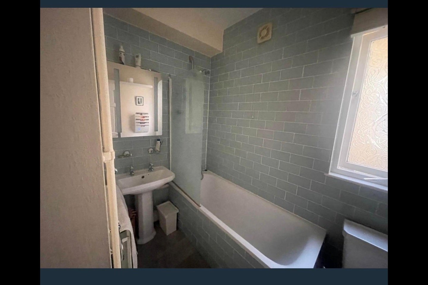 Room Stephendale Road in Greater London