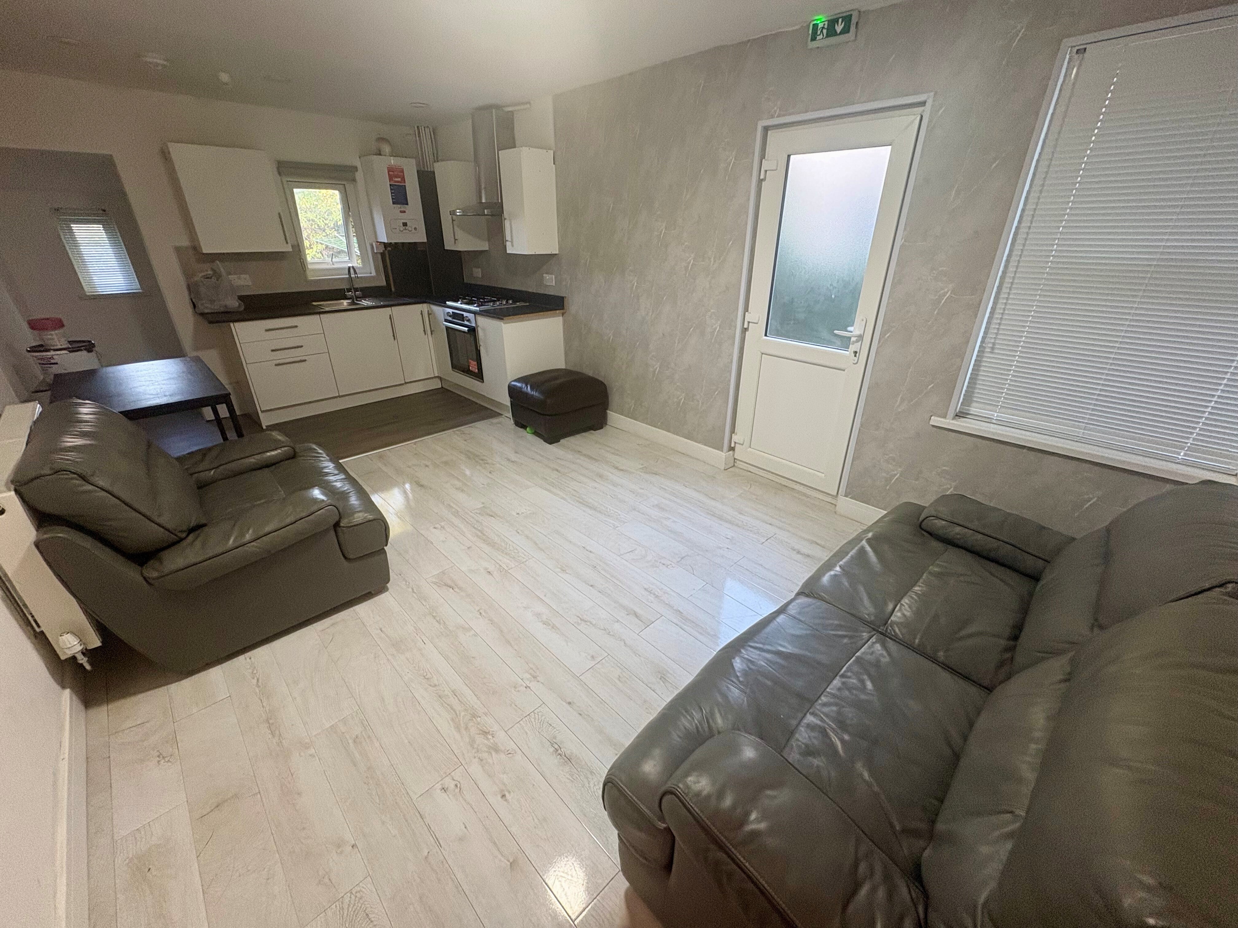 Flat Miskin Street in Cardiff