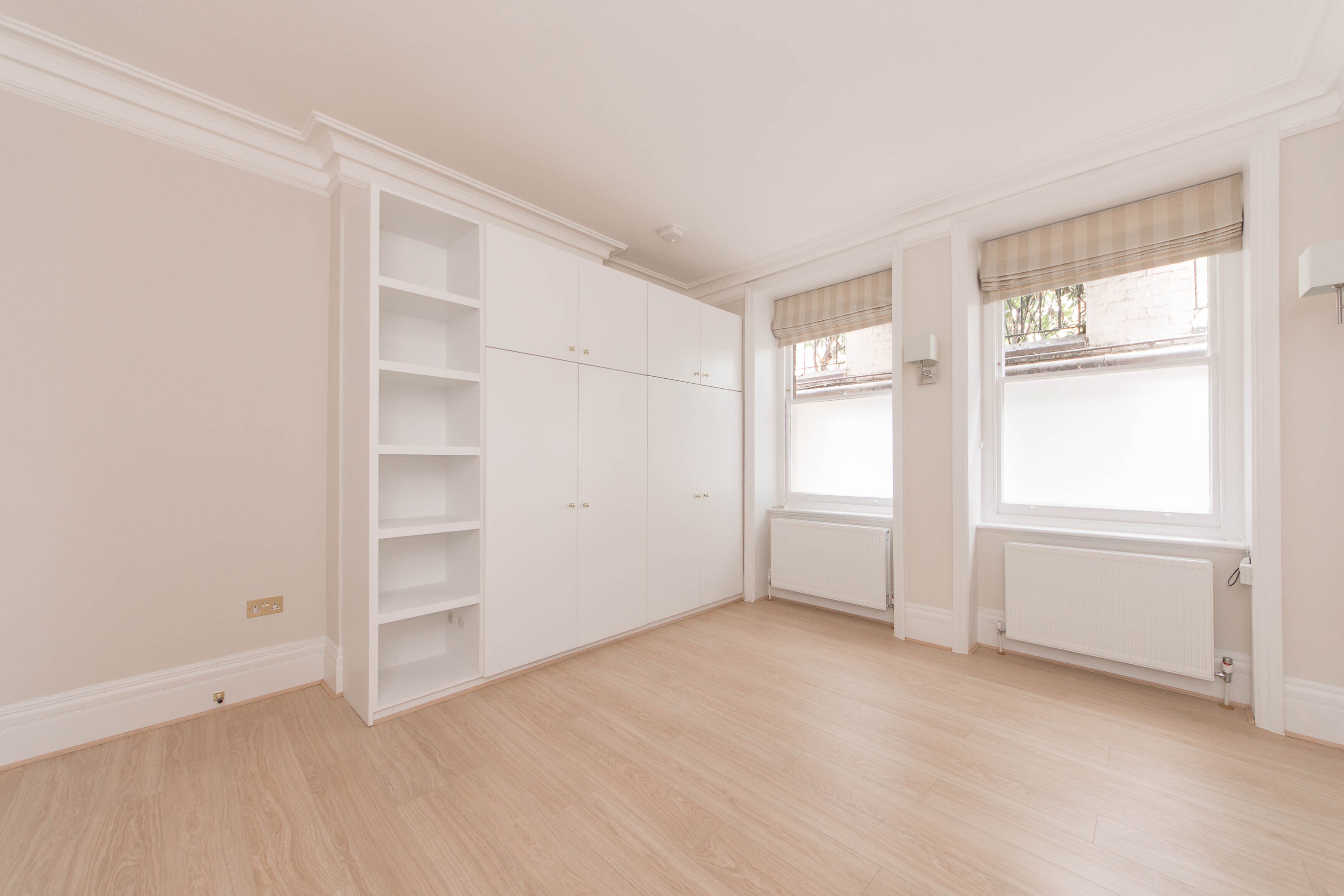 Flat Franklins Row in Greater London