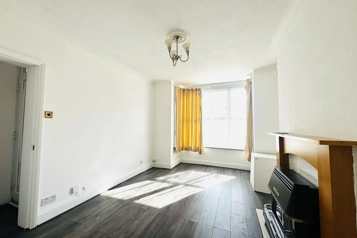Flat Irchester Road in Rushden