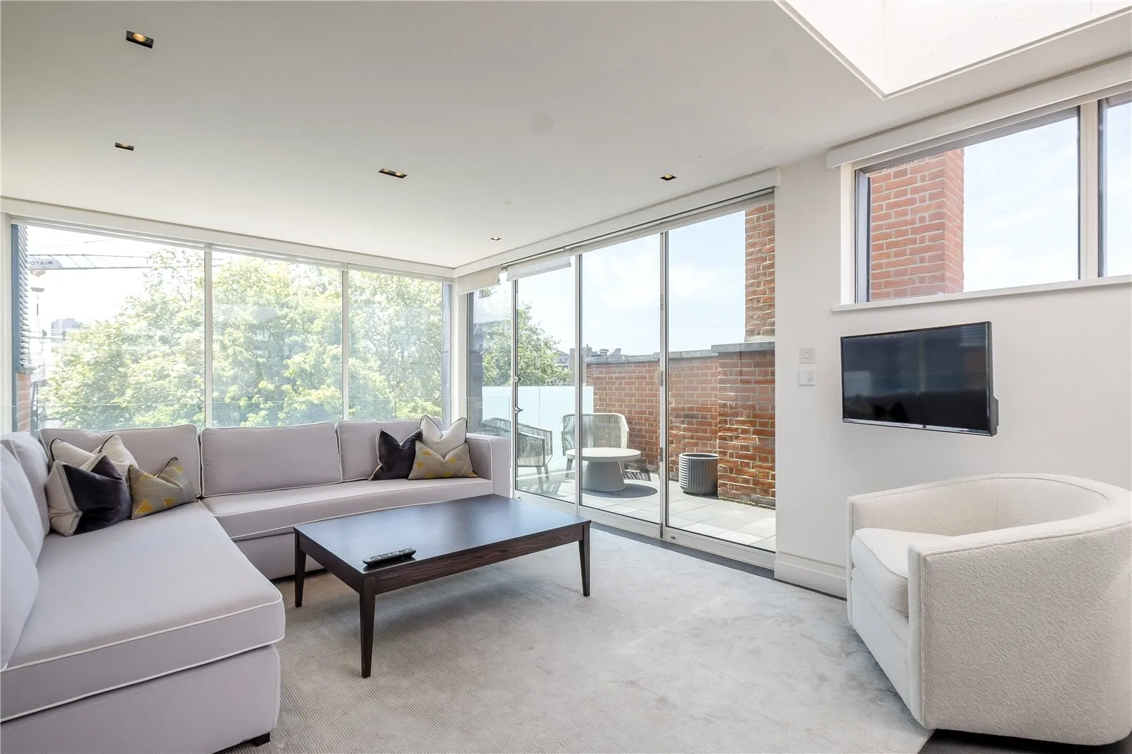 Flat North Audley Street in City of Westminster
