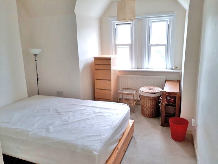 Room Pelham Road in Greater London