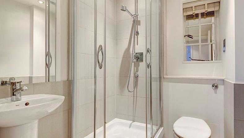 Flat Fulham Road in Greater London