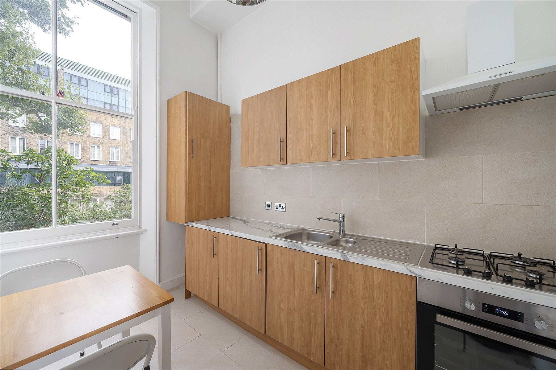 Flat Nevern Square in Greater London