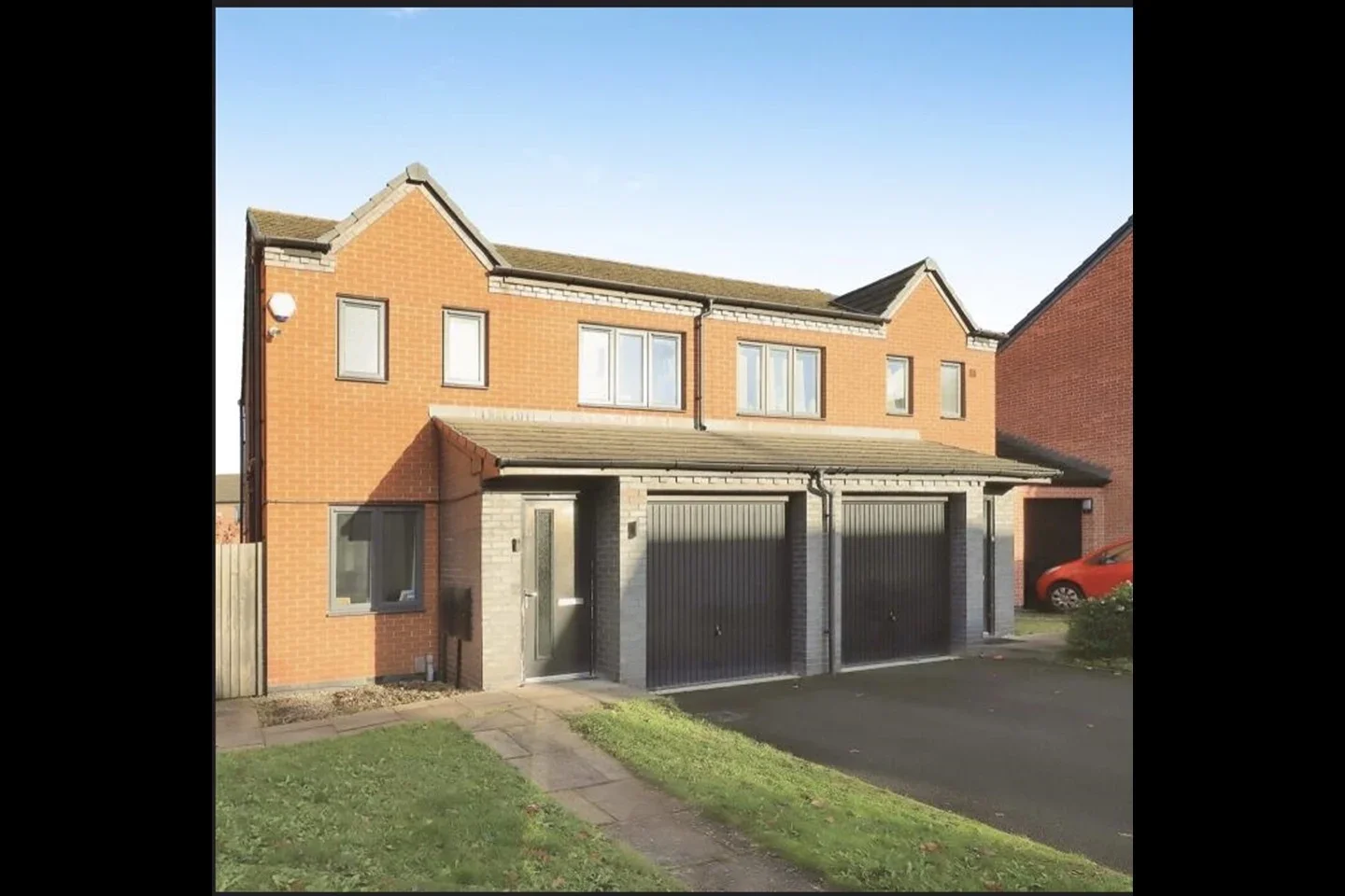 House Akron Drive in Wolverhampton
