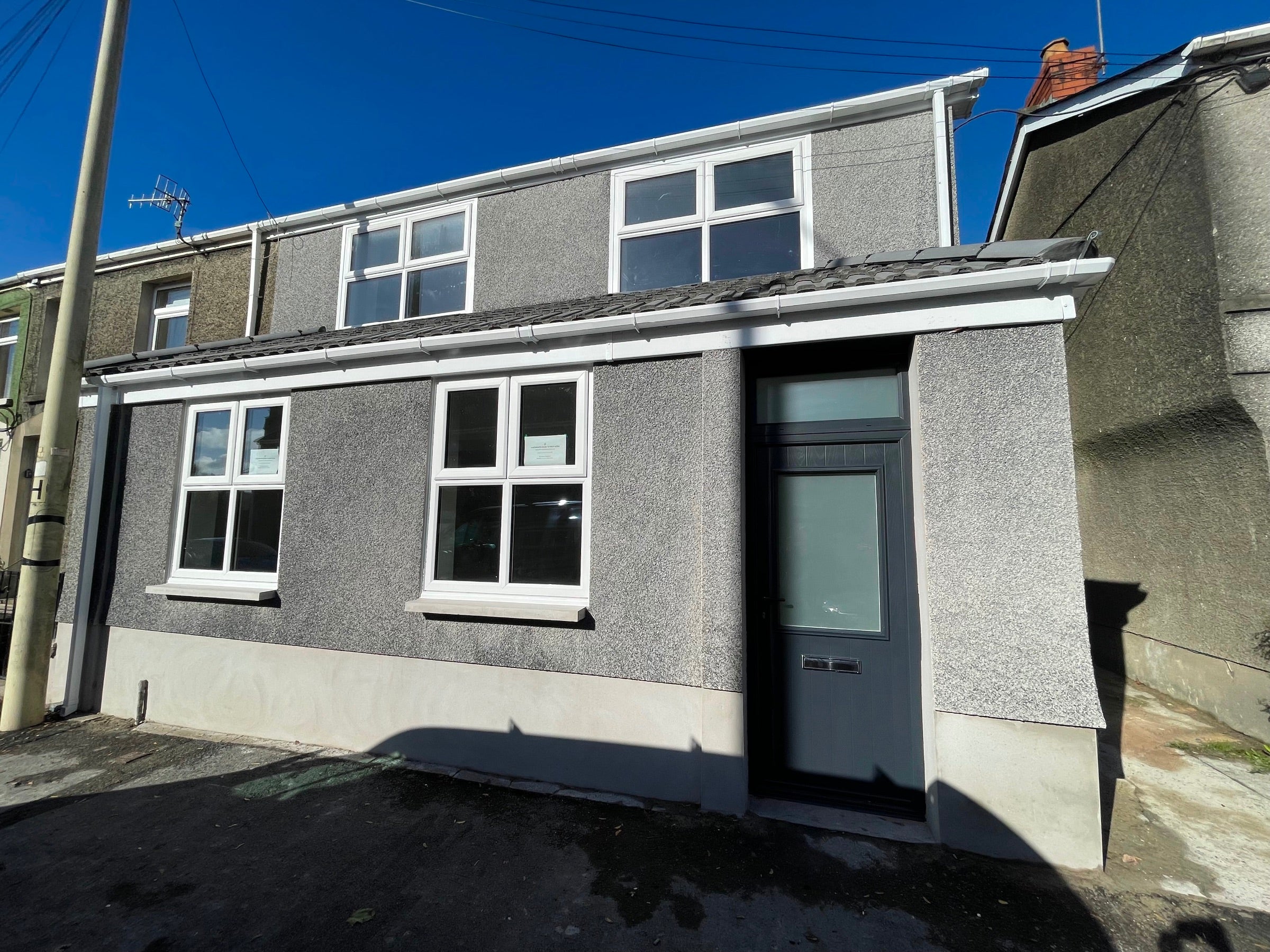 House High Street in Pontardawe