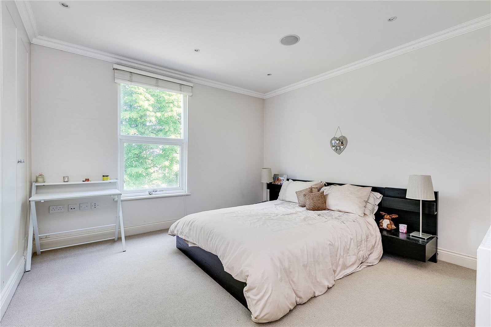 Flat Balham Park Road in Greater London