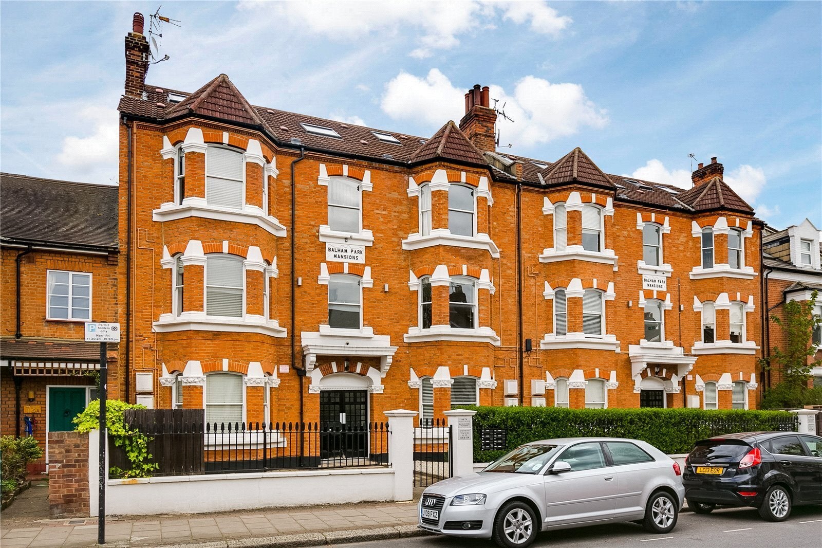 Flat Balham Park Road in Greater London