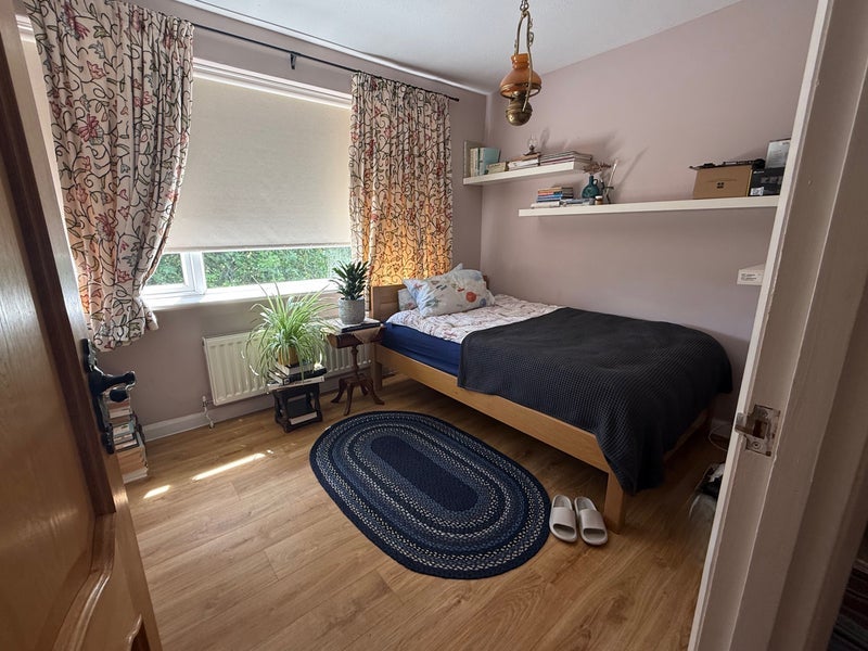 Room Earls Mead in Bristol