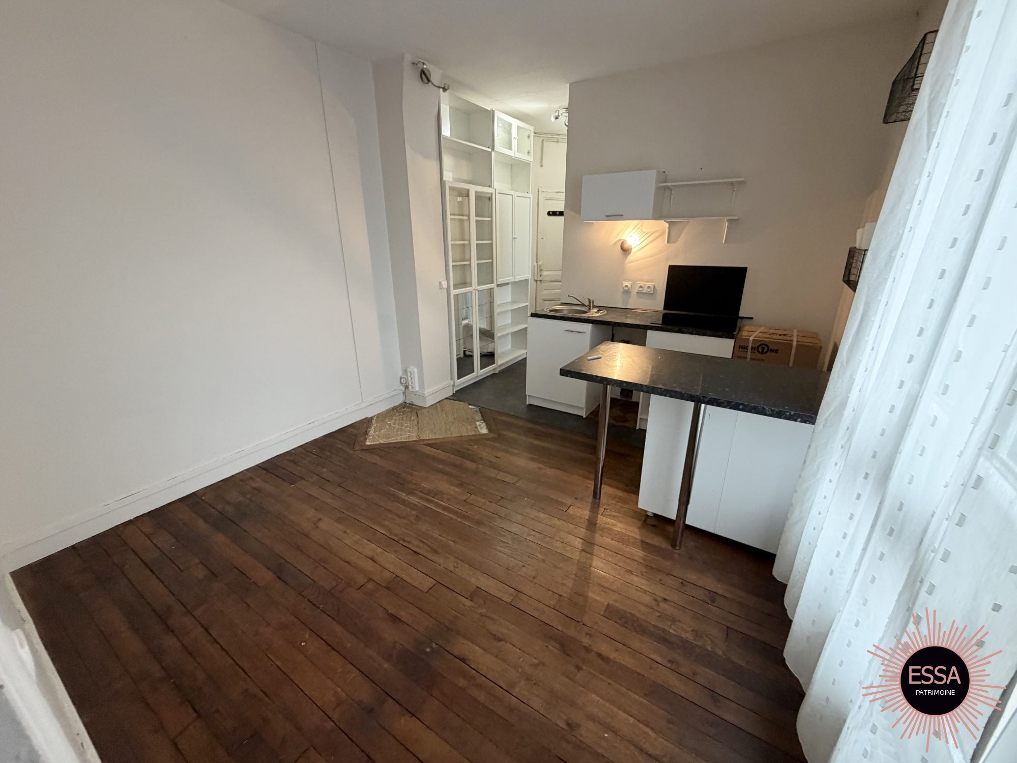 Flat Rue des Prés aux Bois in Versailles