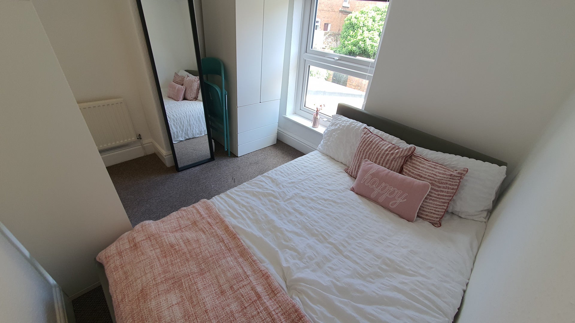 Room West Lorne Street in Chester