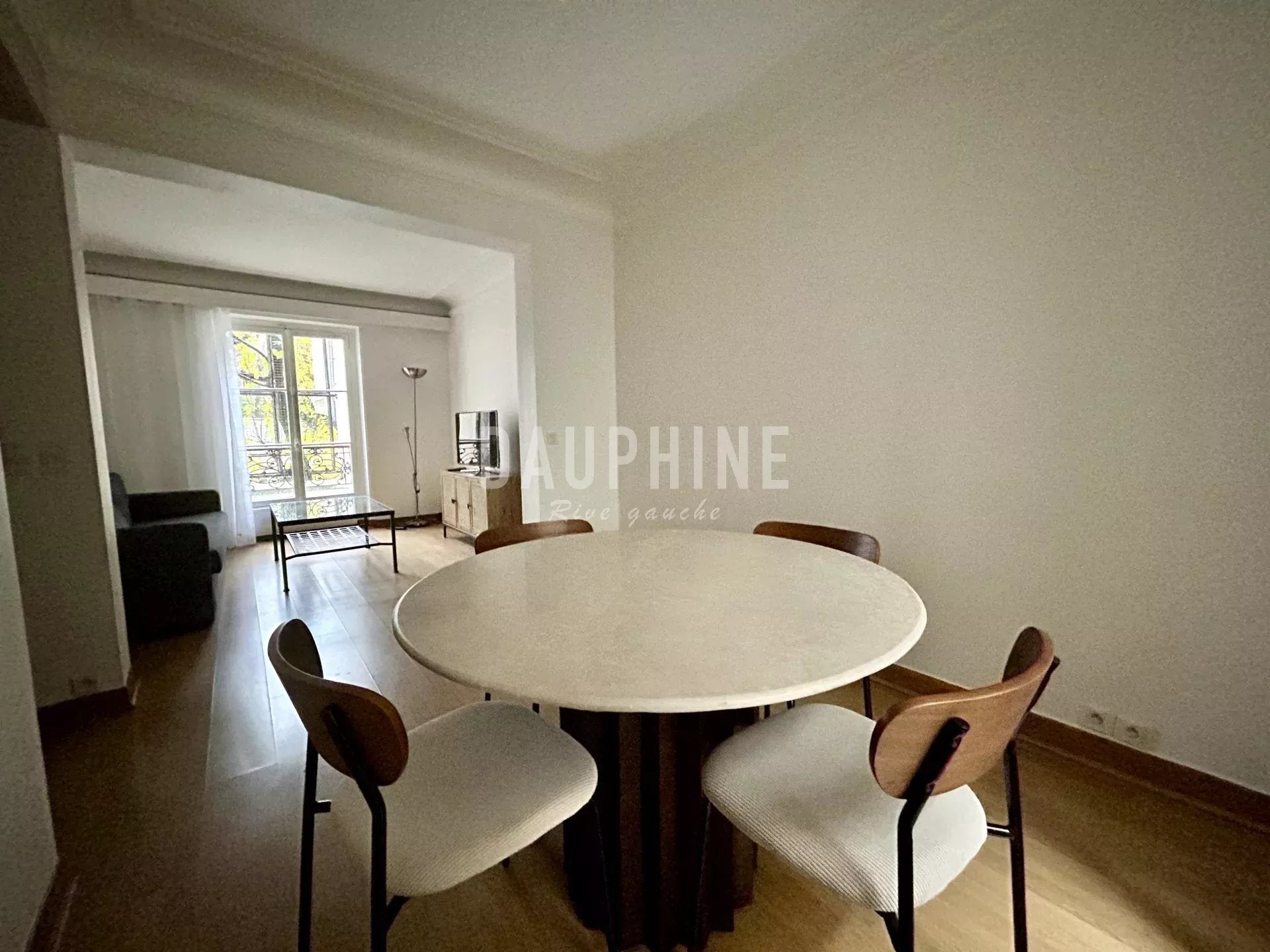 Flat Cité de Varenne in Paris