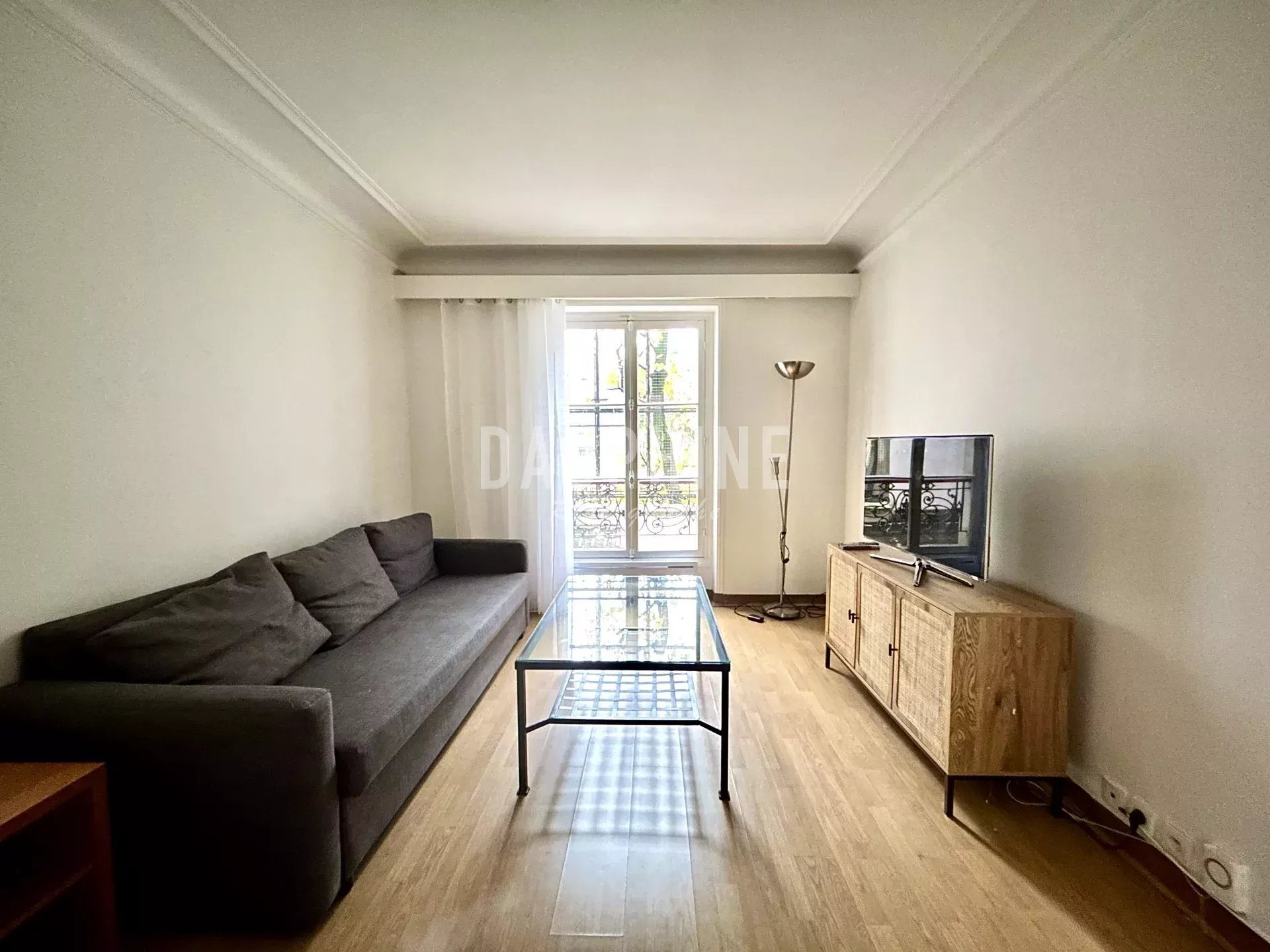 Flat Cité de Varenne in Paris