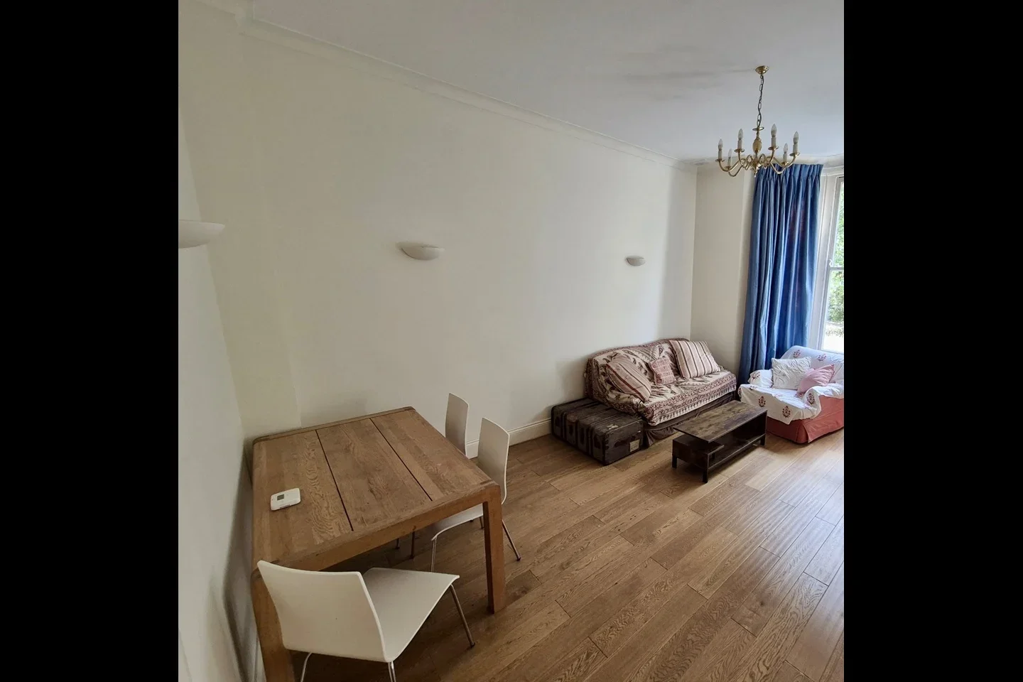 Flat Earl's Court Road in Greater London