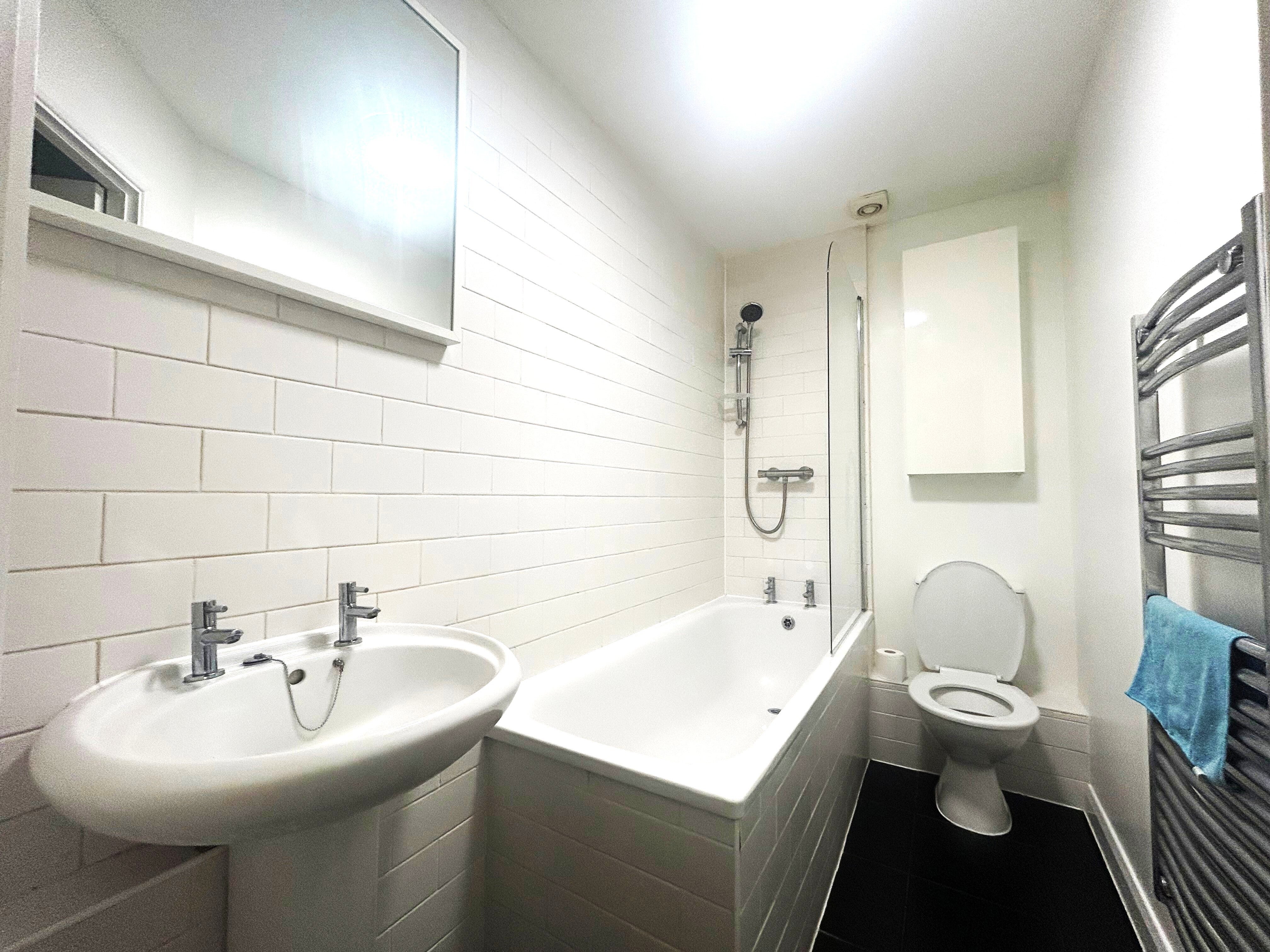 Flat Haysman Close in North Hertfordshire