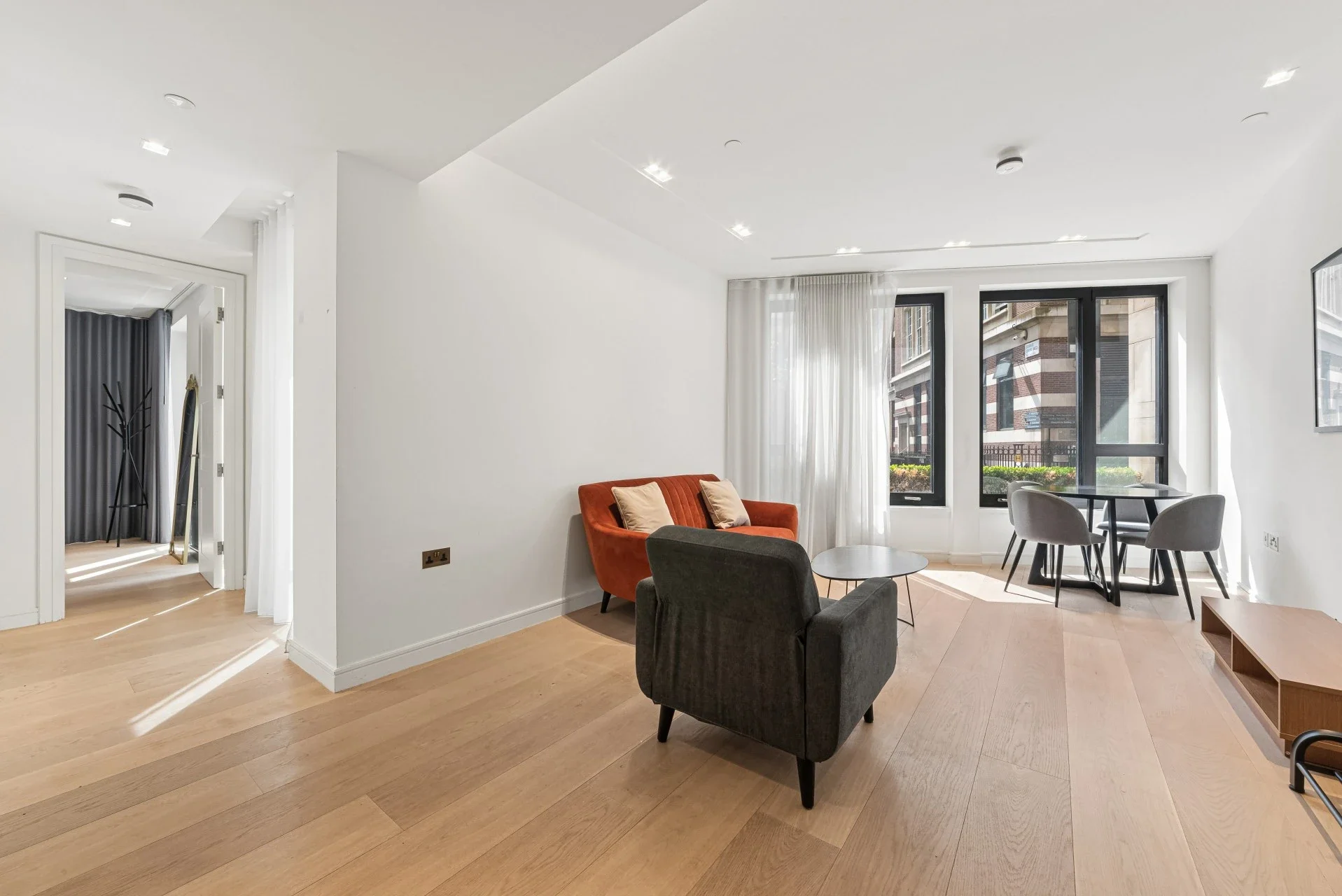 Flat Houghton Street in City of Westminster